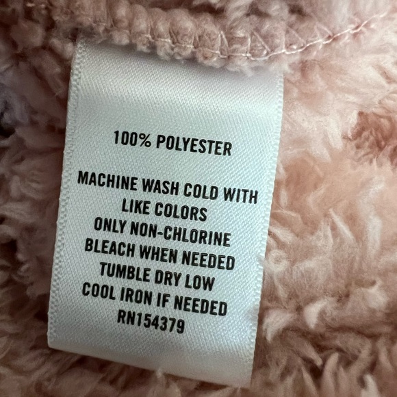 NWT Aeropostale pink warm fuzzy teddy faux fur crop jacket top size small - Picture 8 of 8